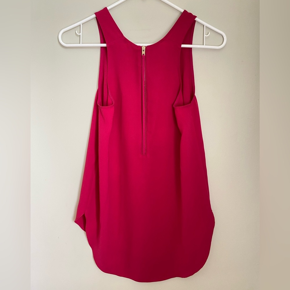 Aritzia Wilfred Sevres Fuchsia Pink Sleeveless Blouse Top Size XXS - Picture 4 of 10